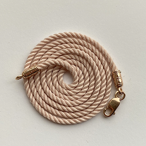 Шнурок на шею для детей и взрослых серебро/золочение телесный