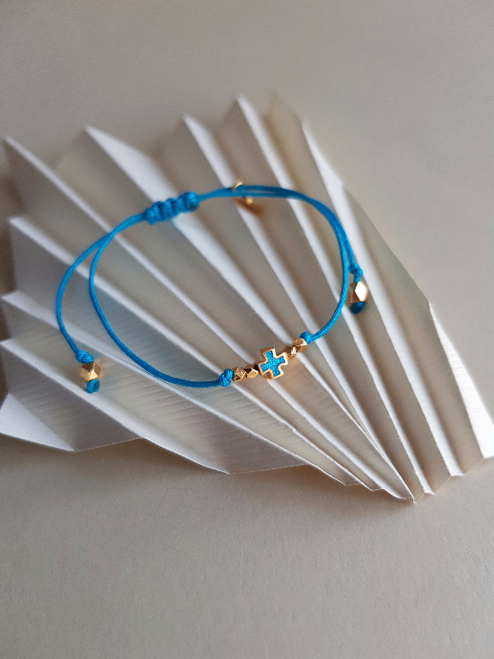 Браслет «крестик с бусинками» на верёвочке серебро/золочение