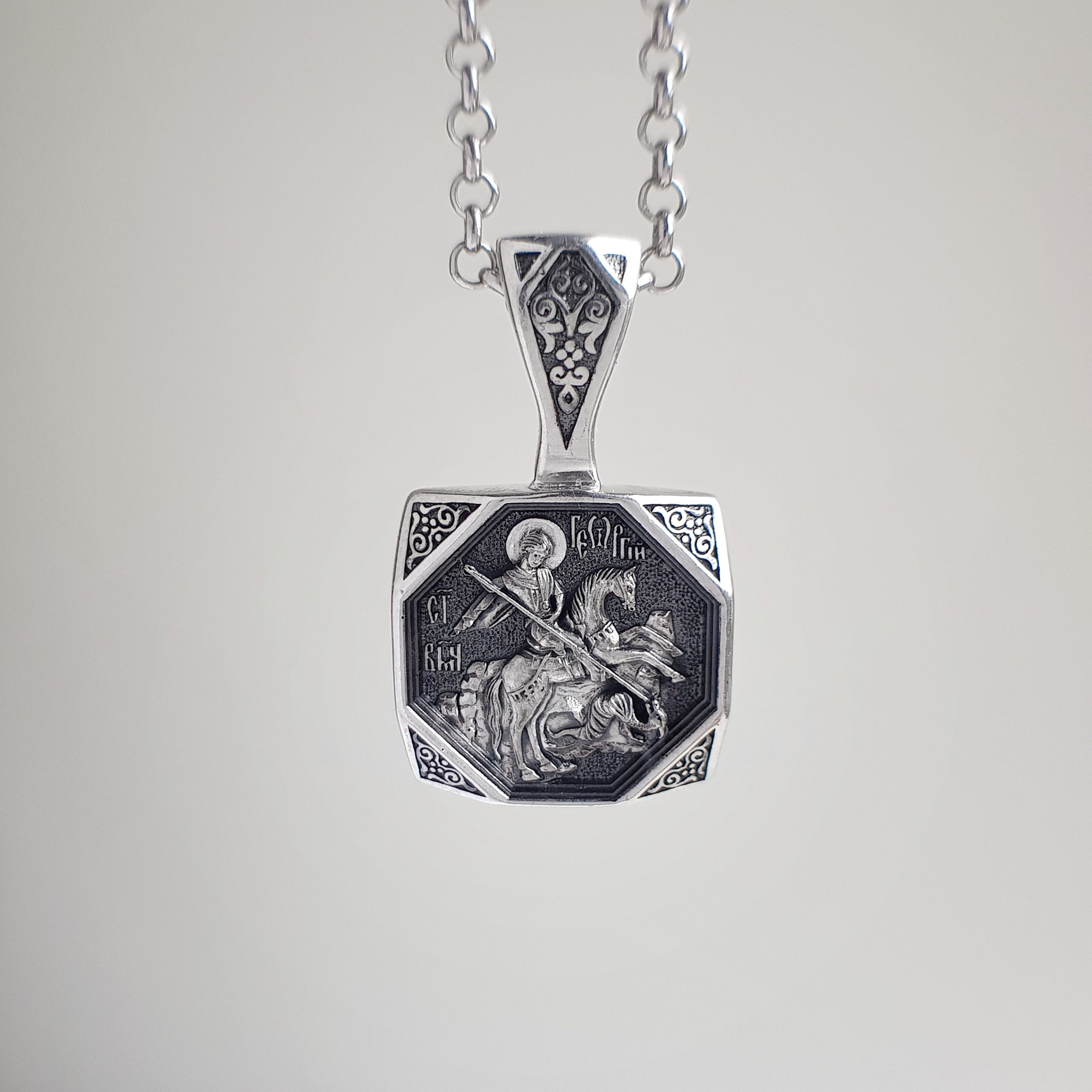 Нательная икона «св. Георгий Победоносец» ПД083 серебро