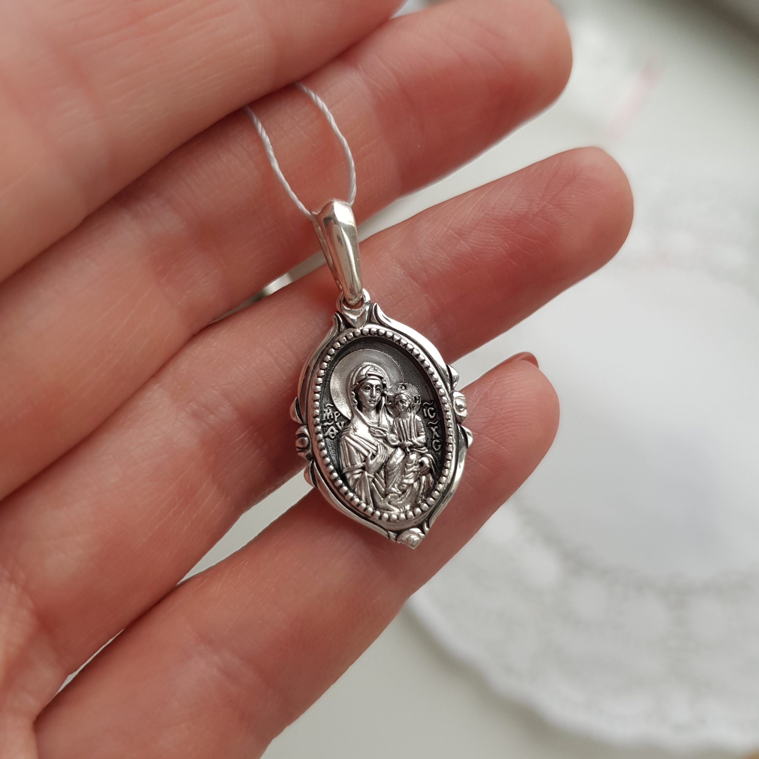 Нательная икона Божией Матери «Скоропослушница» серебро