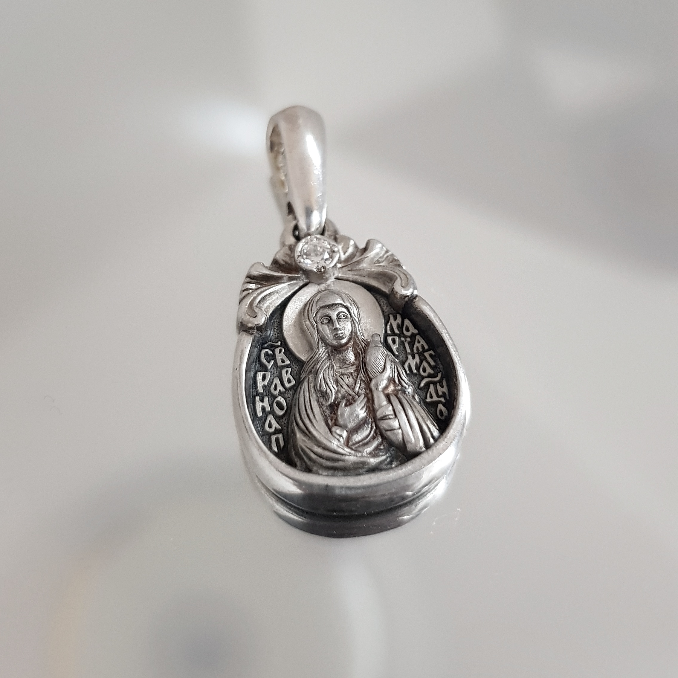 Нательная икона «Святая Мария Магдалина» серебро