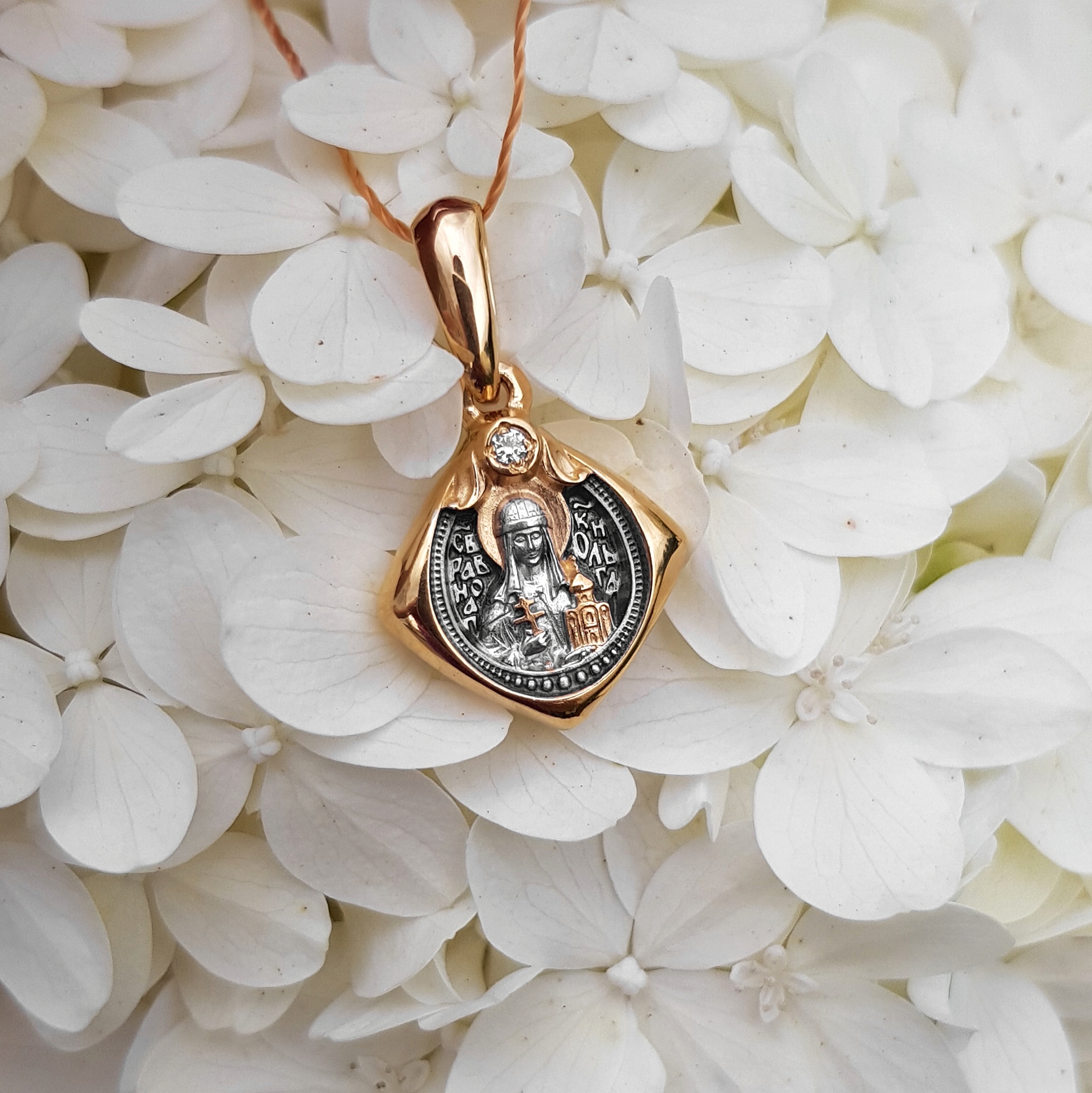 Нательная икона «святая княгиня Ольга» серебро/золочение