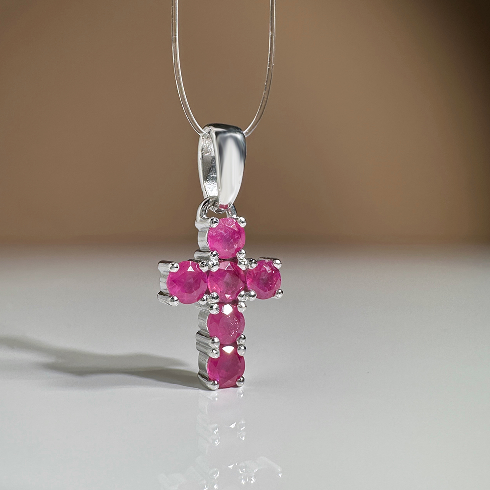 Женский крестик с природными рубинами малый