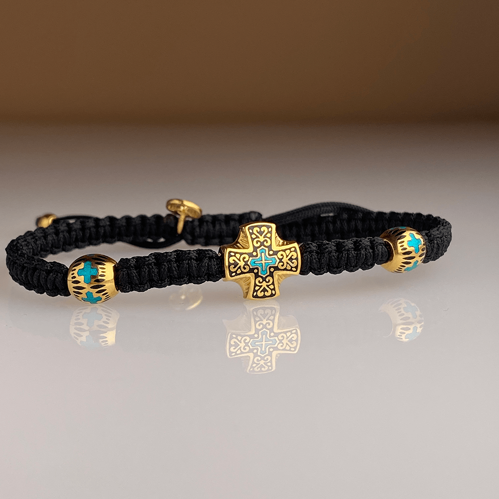 Браслет №20 с горячей эмалью на черной нити