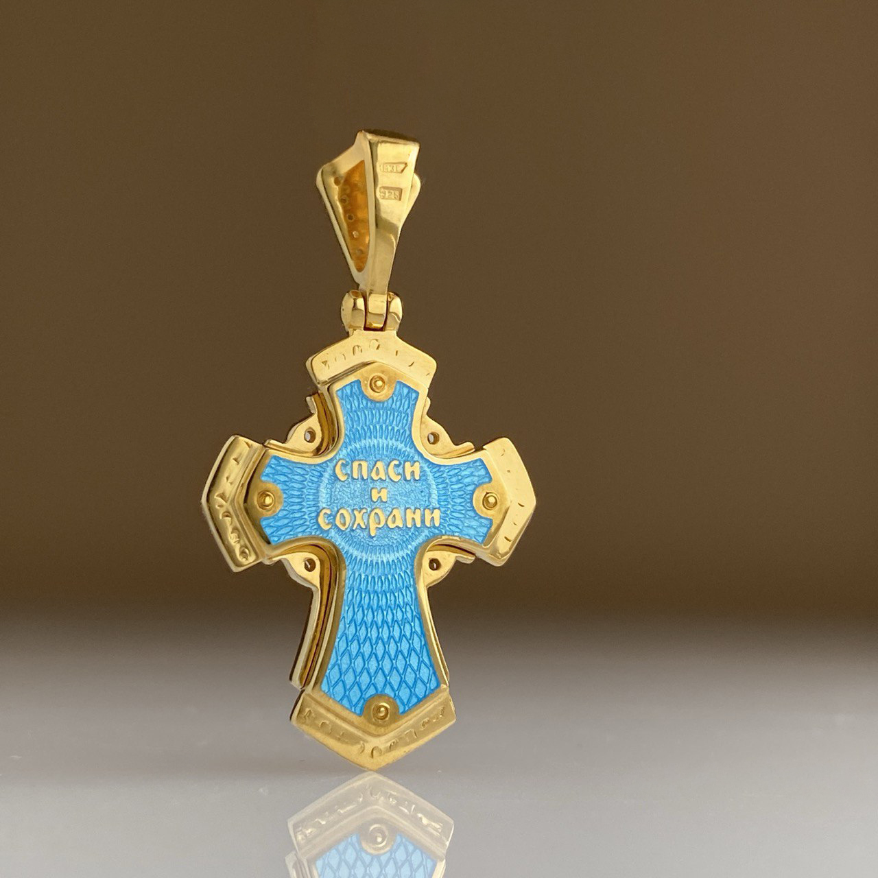 Нательный крест с камнями и эмалью КРСЭ 118 серебро/золочение