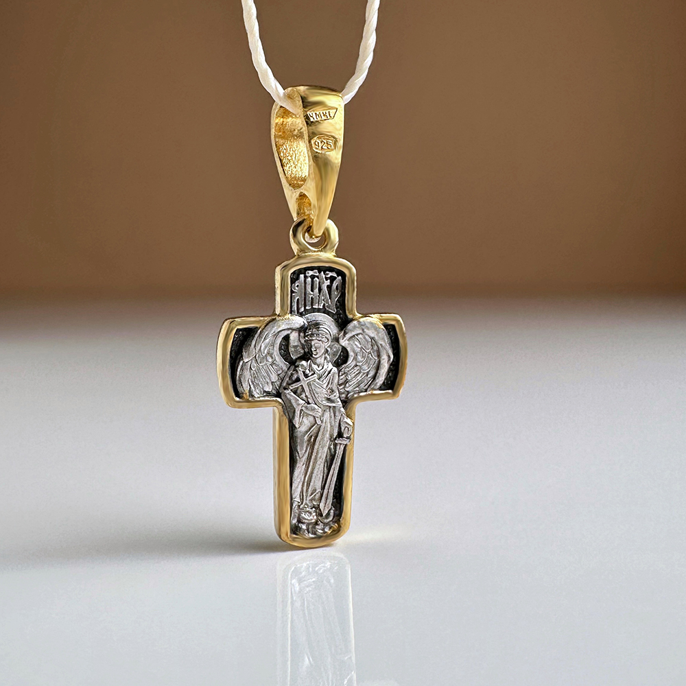 Детский крестик с ангелом хранителем КРН08сз