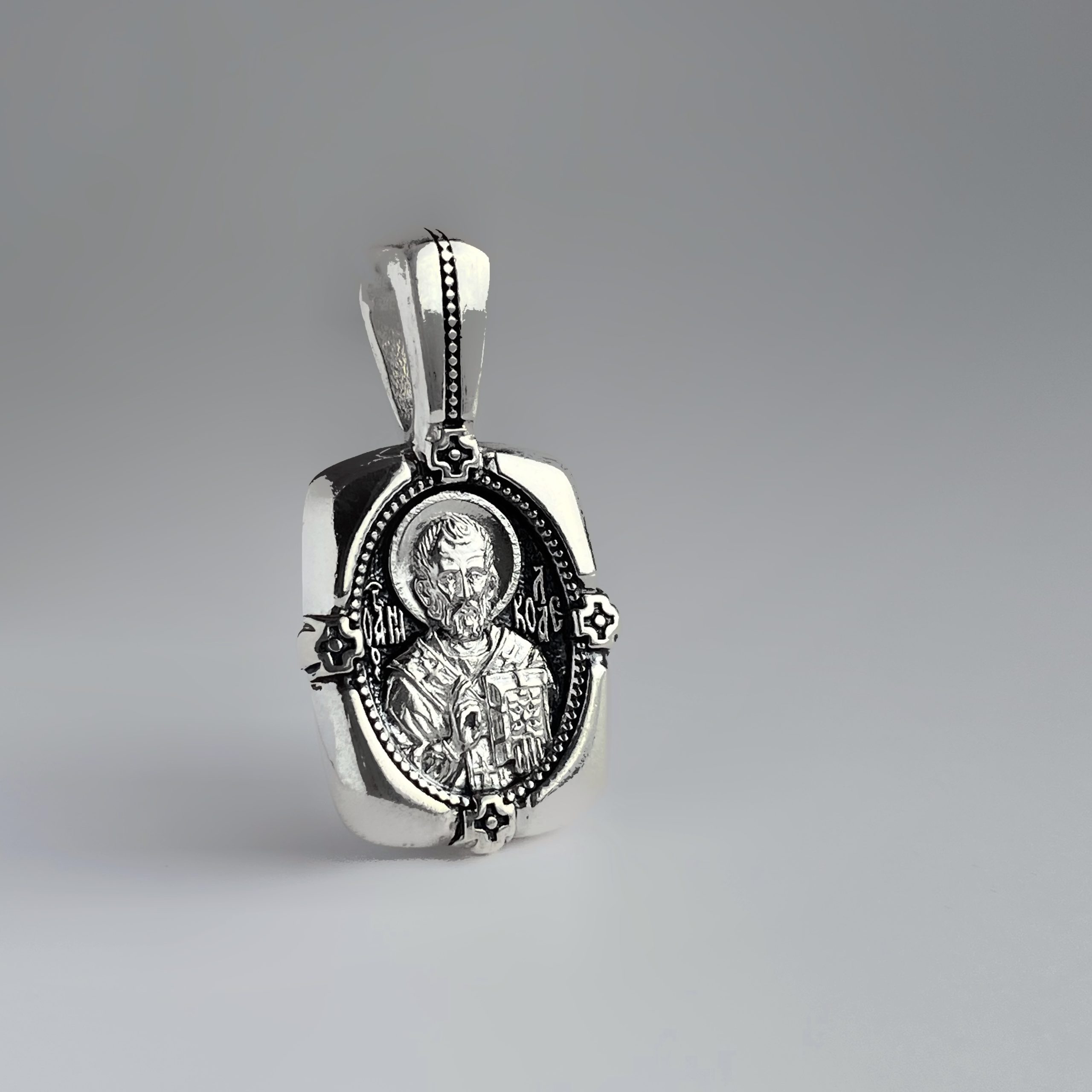 Нательная икона «святой Николай Чудотворец» ПД103с