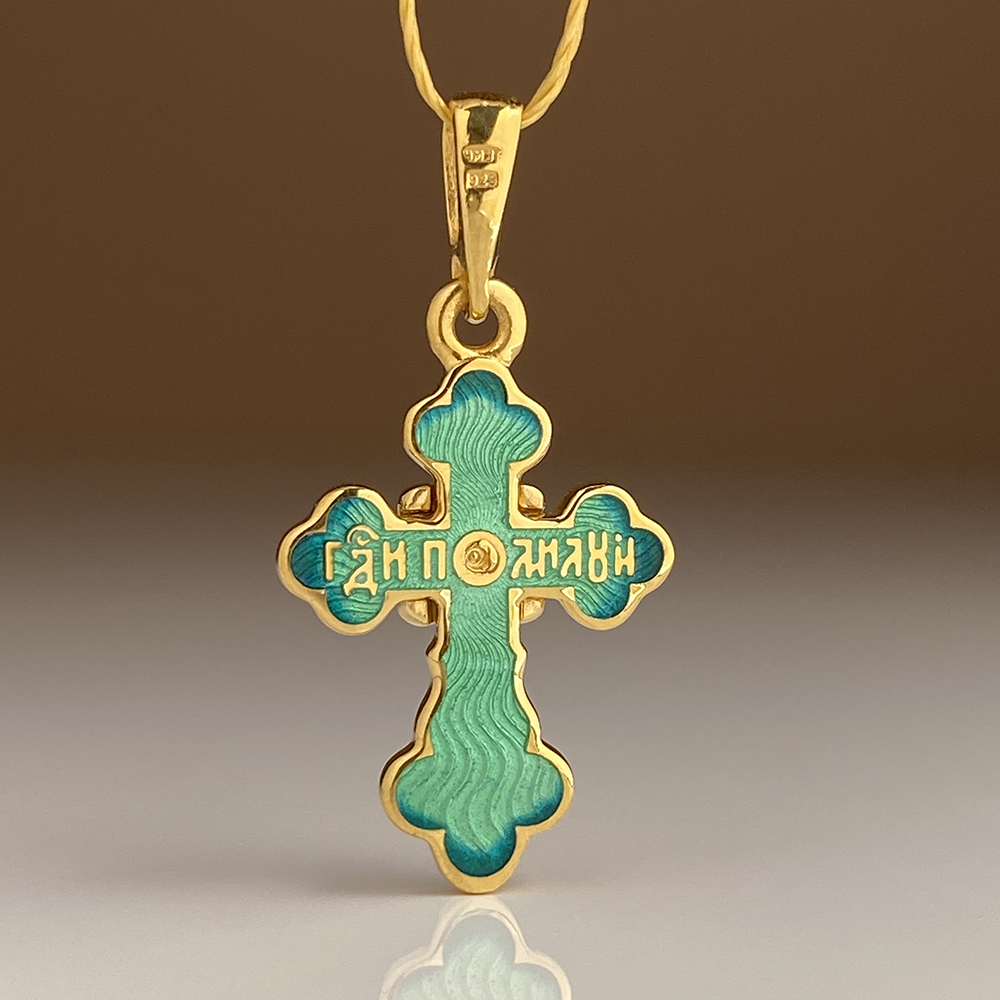 Нательный крест с горячей эмалью и изумрудом КРД03сз